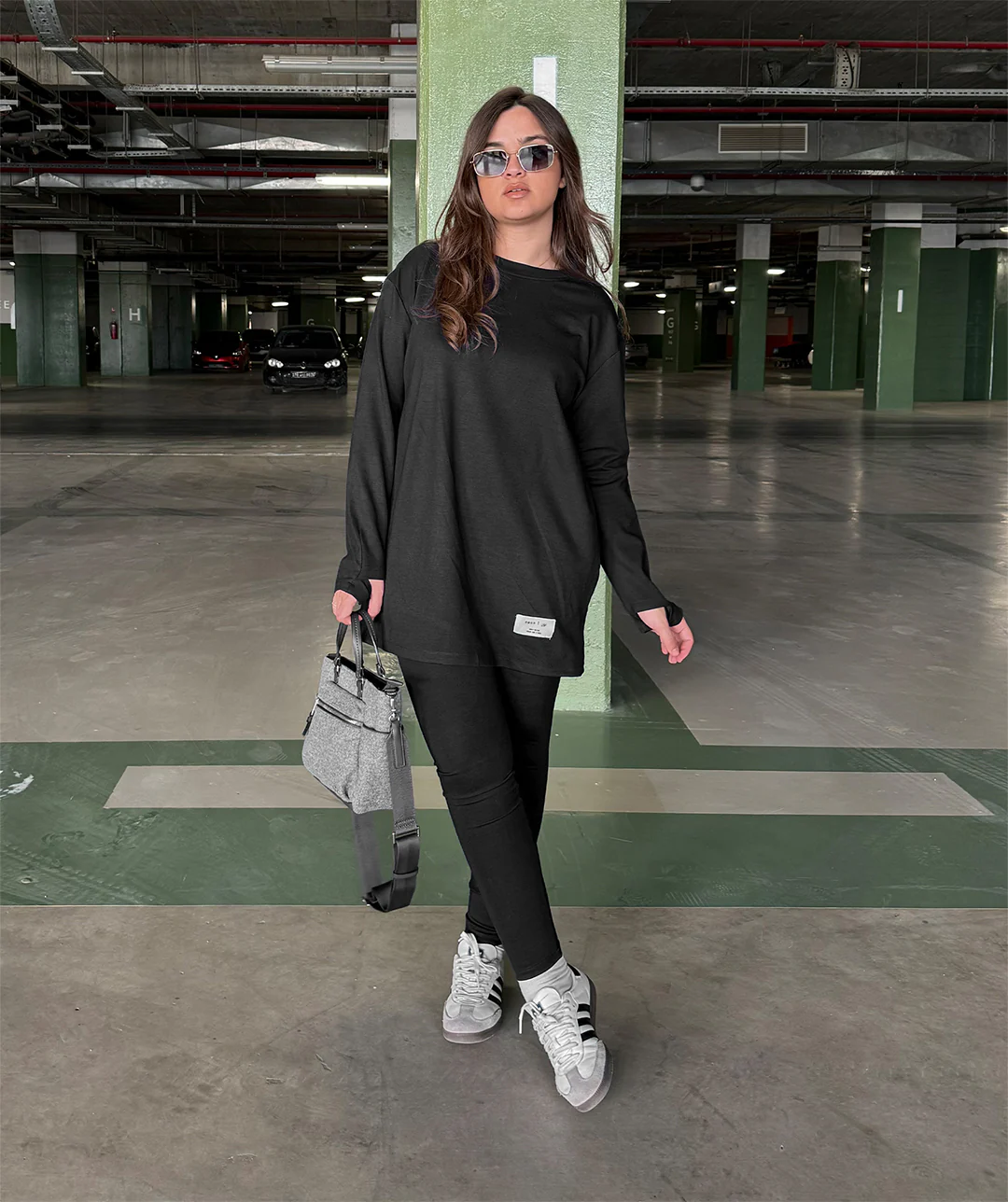 Ensemble Avani Oversized Shirt + Leggings - Image 6
