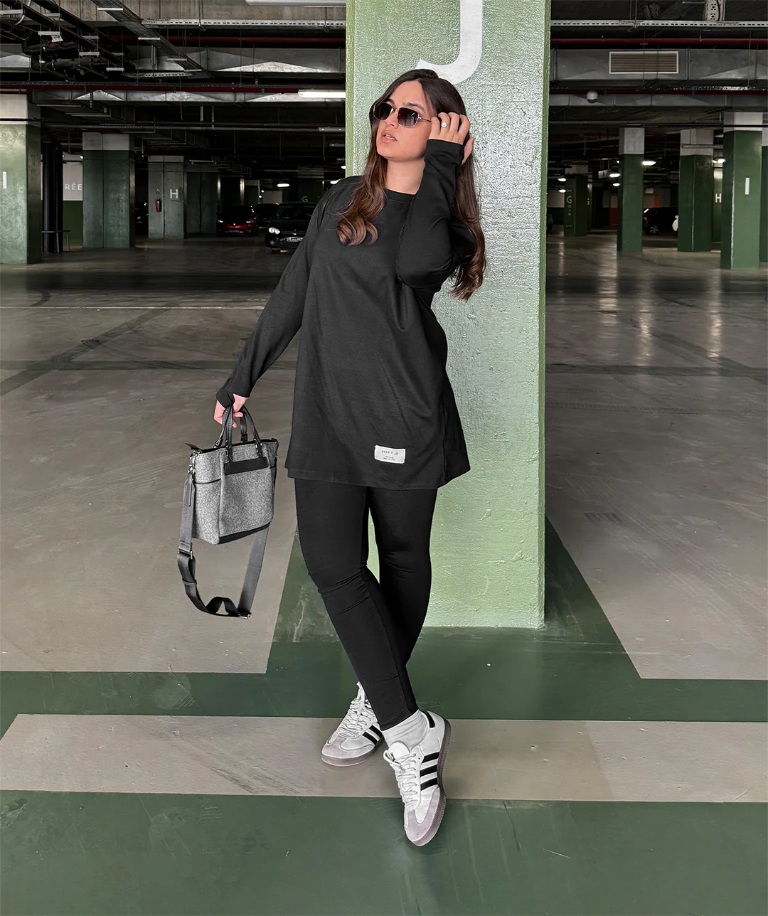 Ensemble Avani Oversized Shirt + Leggings - Image 7